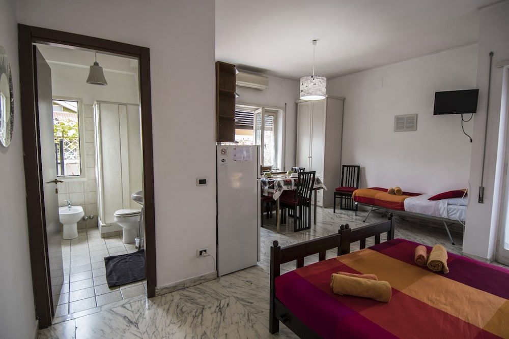 La Voliera B&B Triple Room 9