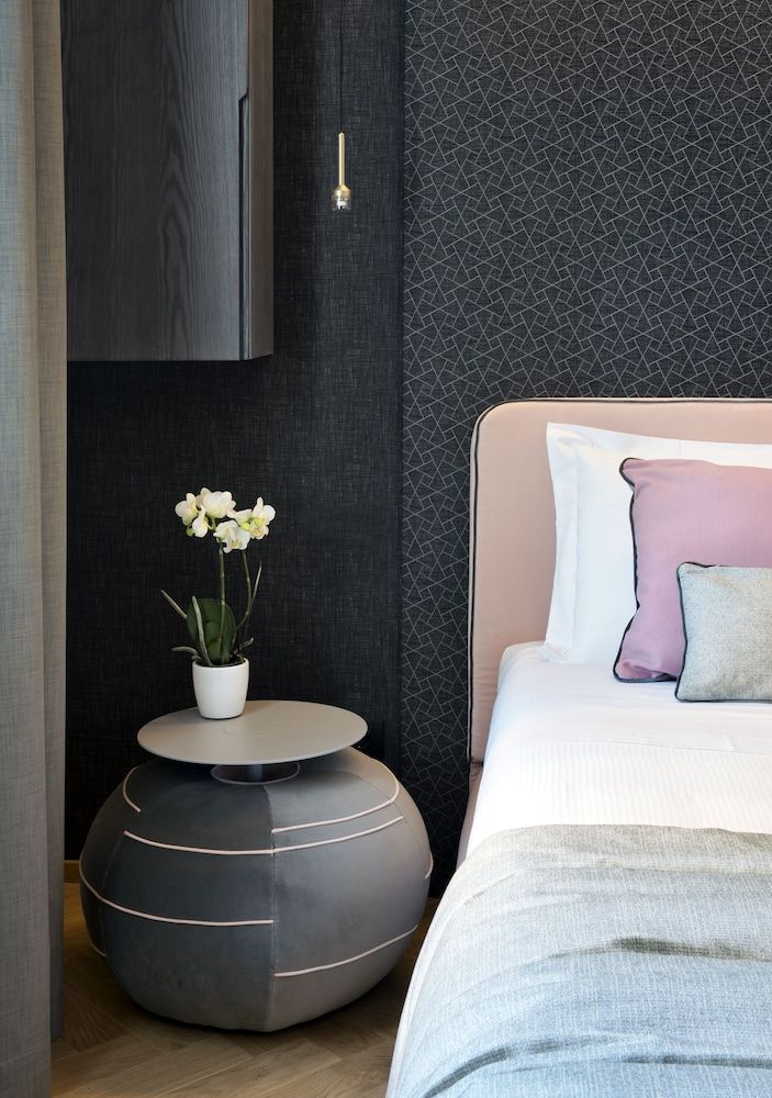 Conti Guest House Superior Double Room 2