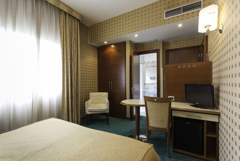 Millennhotel Double Room 2