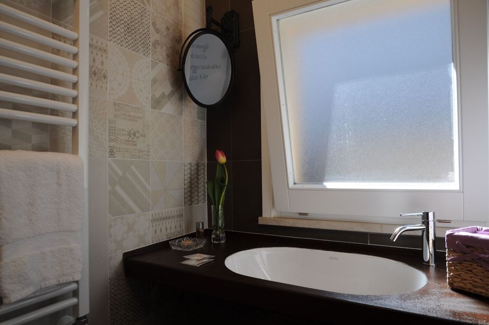 Iblainsuite Junior Double Room 5