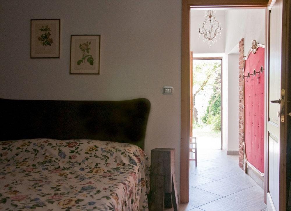 Panoramic Cottage, Accessible, Hill View (Glicine)