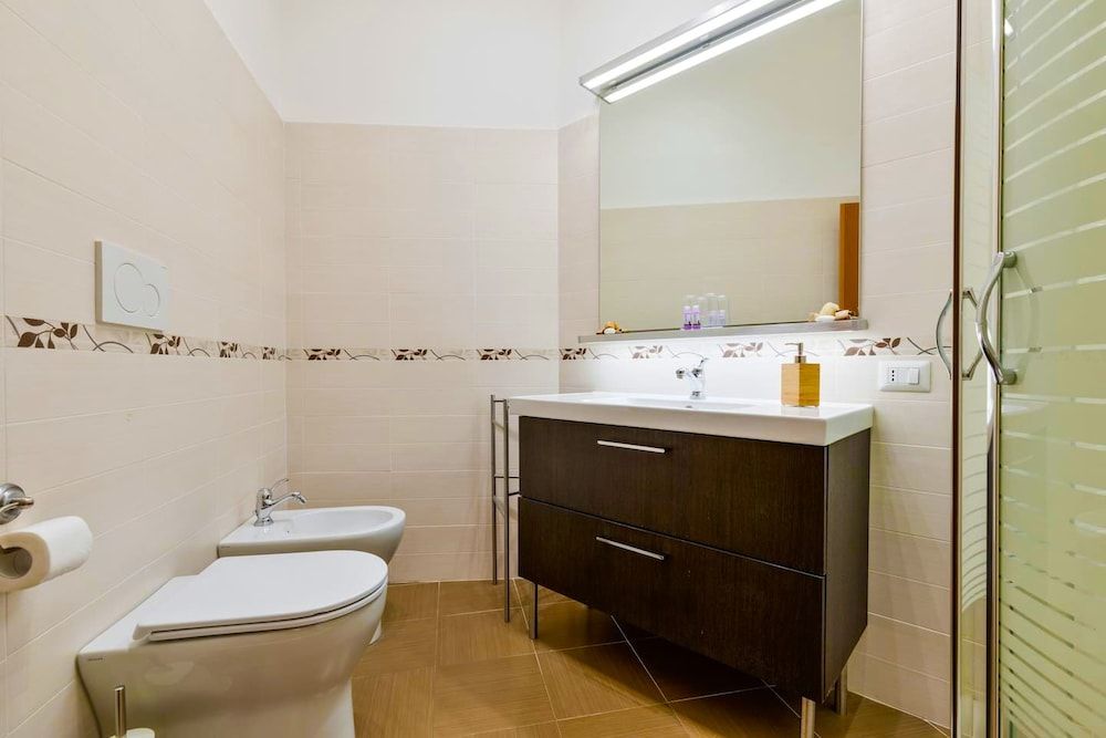 MICLAD BeB Colosseum Guest House Deluxe Room (Augusto) 7