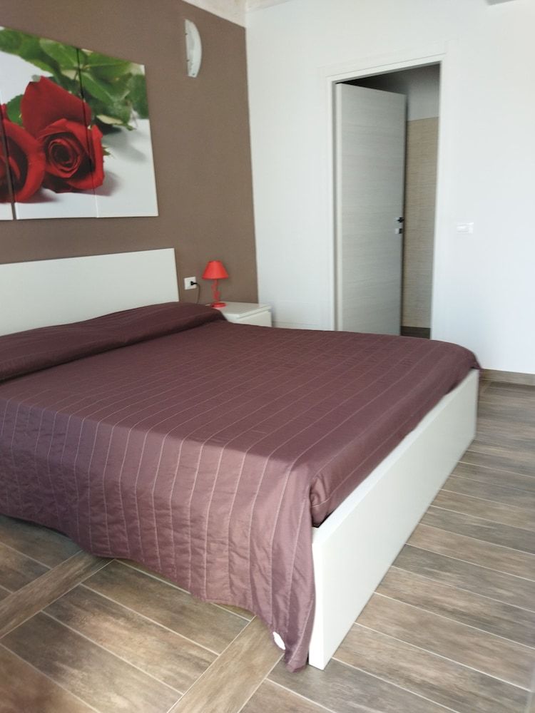 Room, 1 Bedroom, Poolside