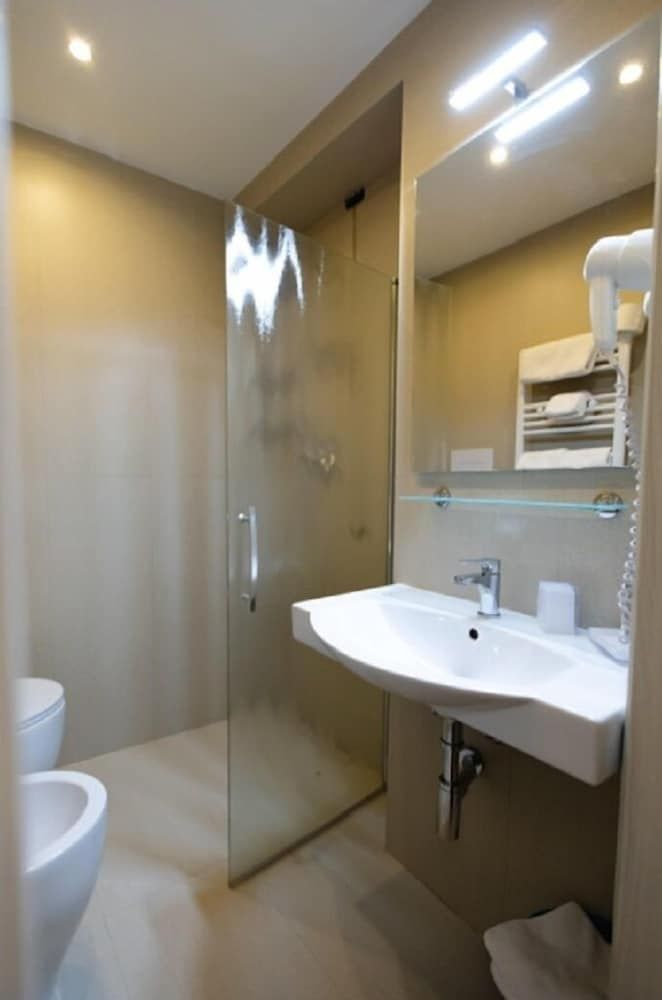 Hotel Enrichetta Double Room 10