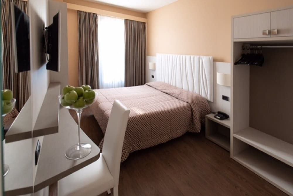 Hotel Enrichetta Double Room 2