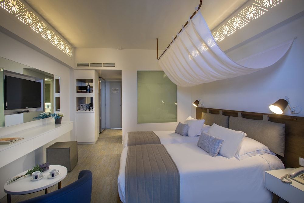 Lordos Beach Hotel & Spa Single Room, Partial Sea View