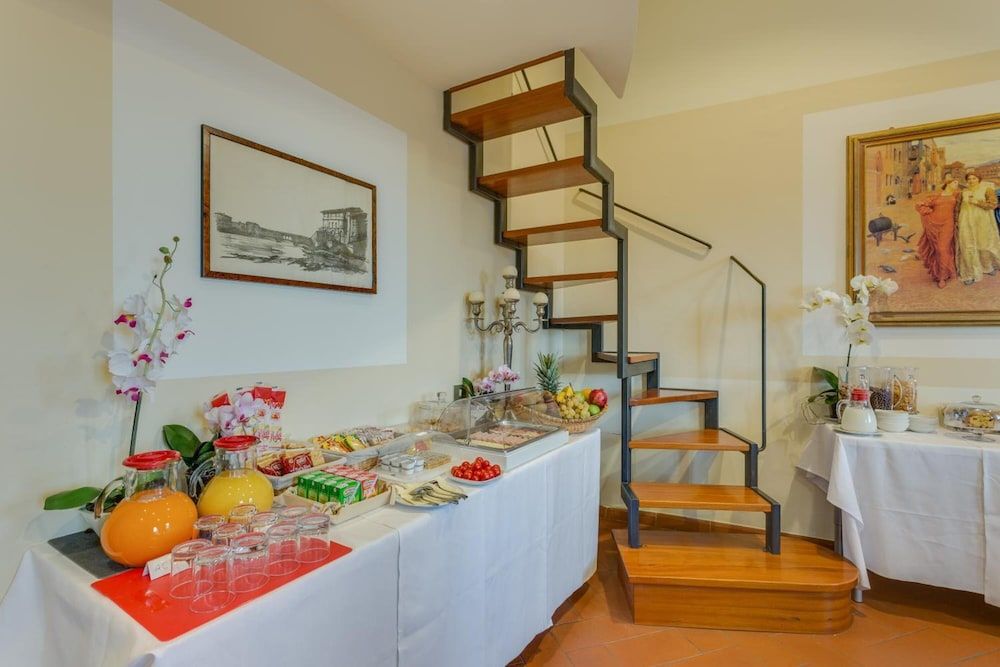 undefined Locanda dei Guelfi 5