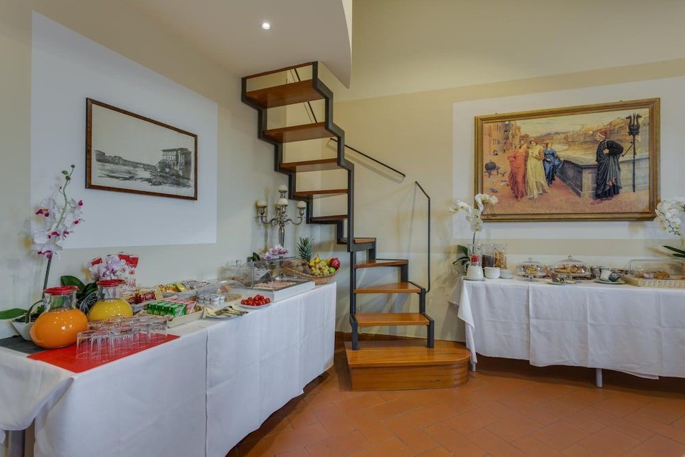 undefined Locanda dei Guelfi 7