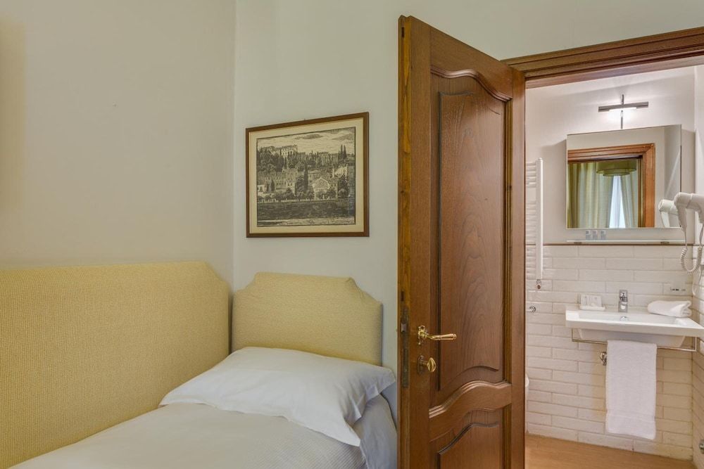 undefined Locanda dei Guelfi