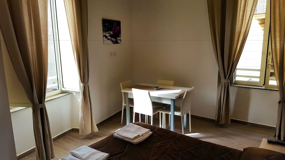 undefined Funikulì Funikulà