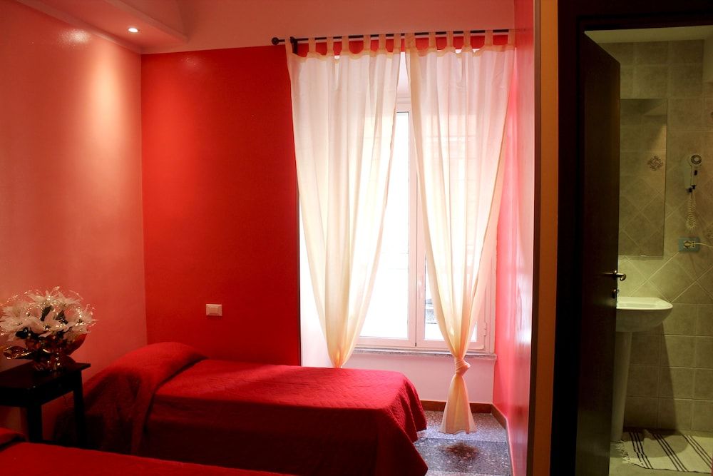 Legend R. G. Shared Dormitory, Mixed Dorm, Ensuite (4 people) 7