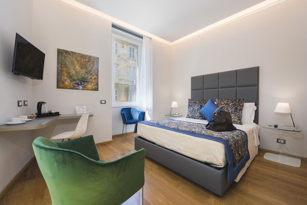 Mascherino Suites Superior Double Room, 1 Queen Bed, Accessible, City View 2