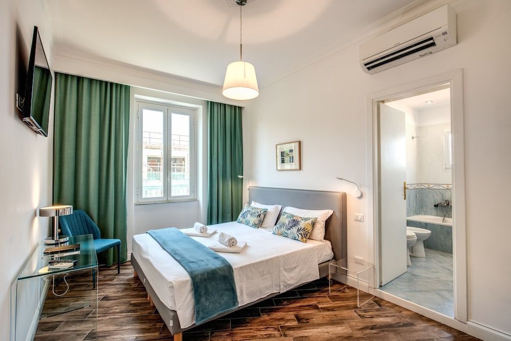 Astoria Palace Double Room 4