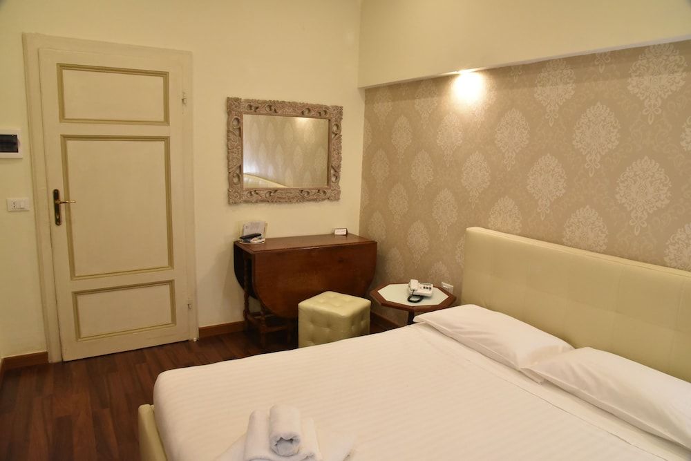 Antico Hotel Moderno Classic Double Room 5