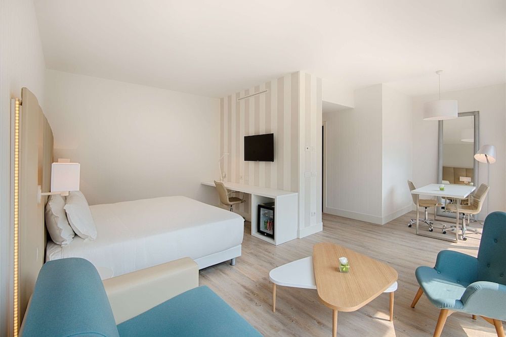 NH Trento Junior Suite, Terrace, Mountain View (New Style Extra Bed 3 adults) 4