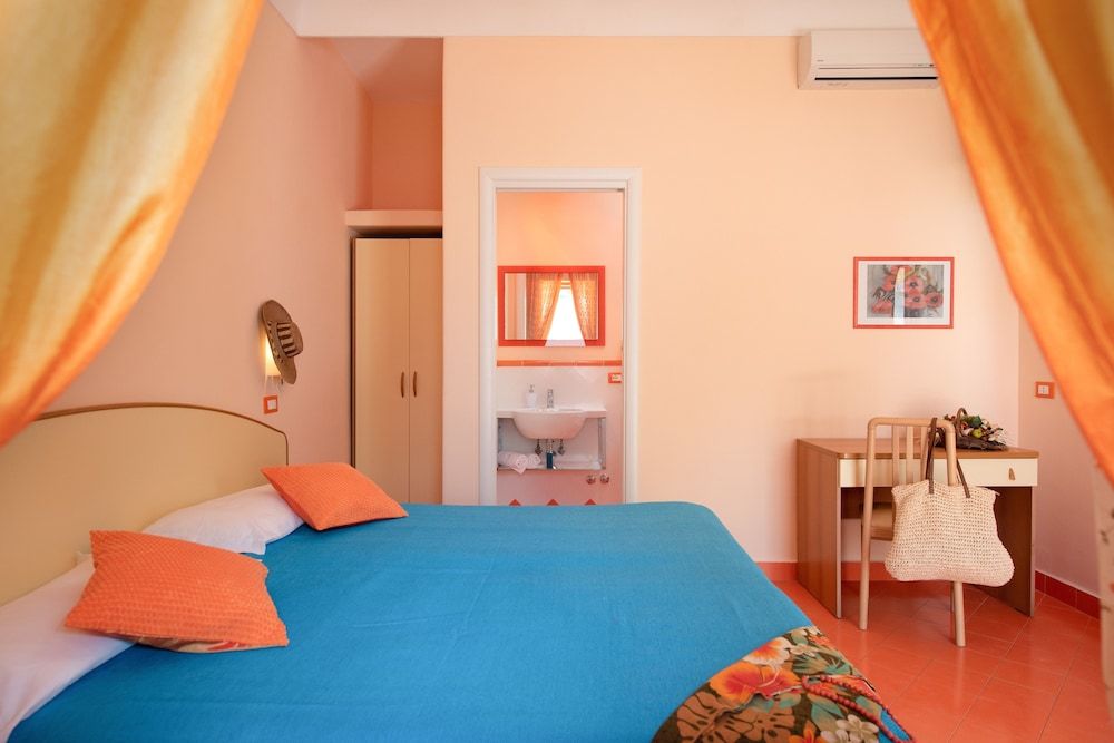 Double or Twin Room, Garden View