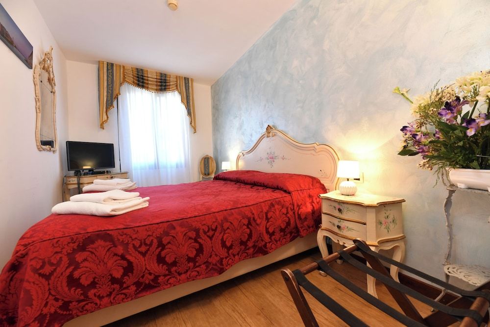 undefined Casa Martini 5