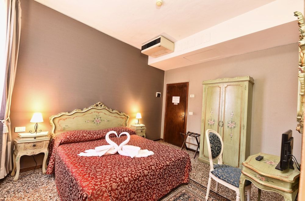 undefined Casa Martini 6