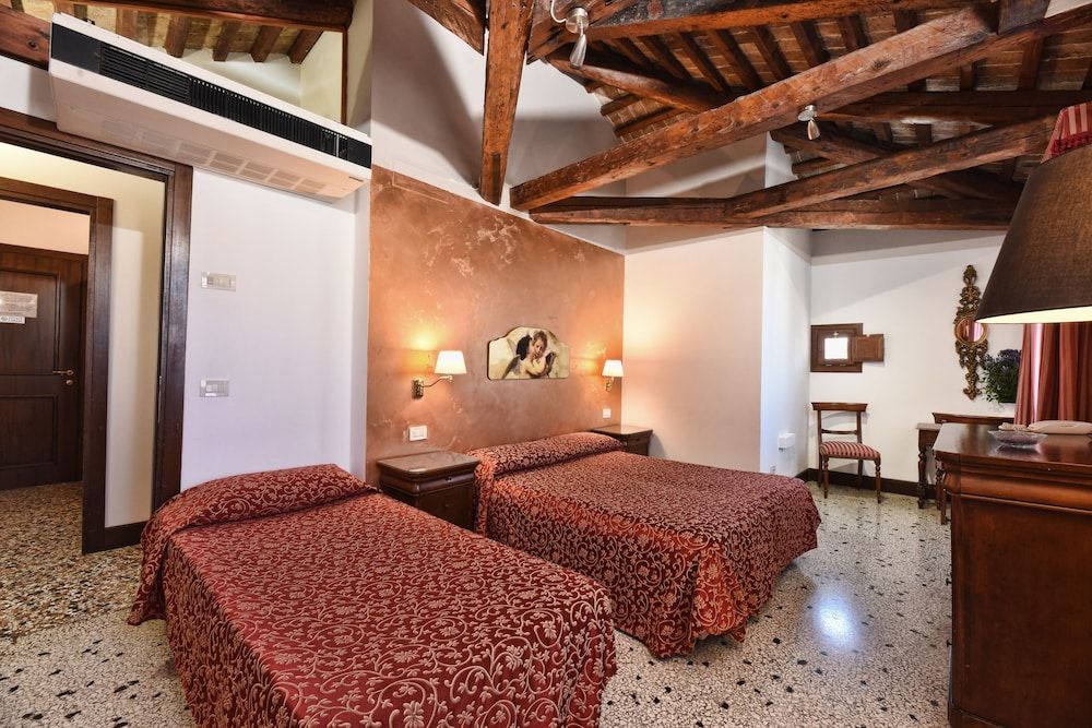 undefined Casa Martini 10