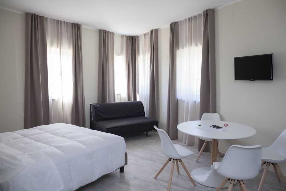 Stella delle Langhe Studio, 2 Double Beds, Kitchenette 2