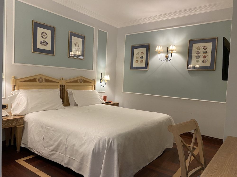 Palazzo Alabardieri Classic Double Room, 1 Double or 2 Twin Beds 3