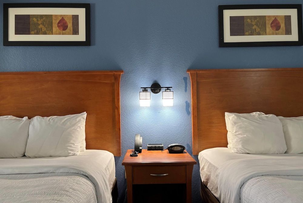 Suite, 2 Queen Beds, Non Smoking