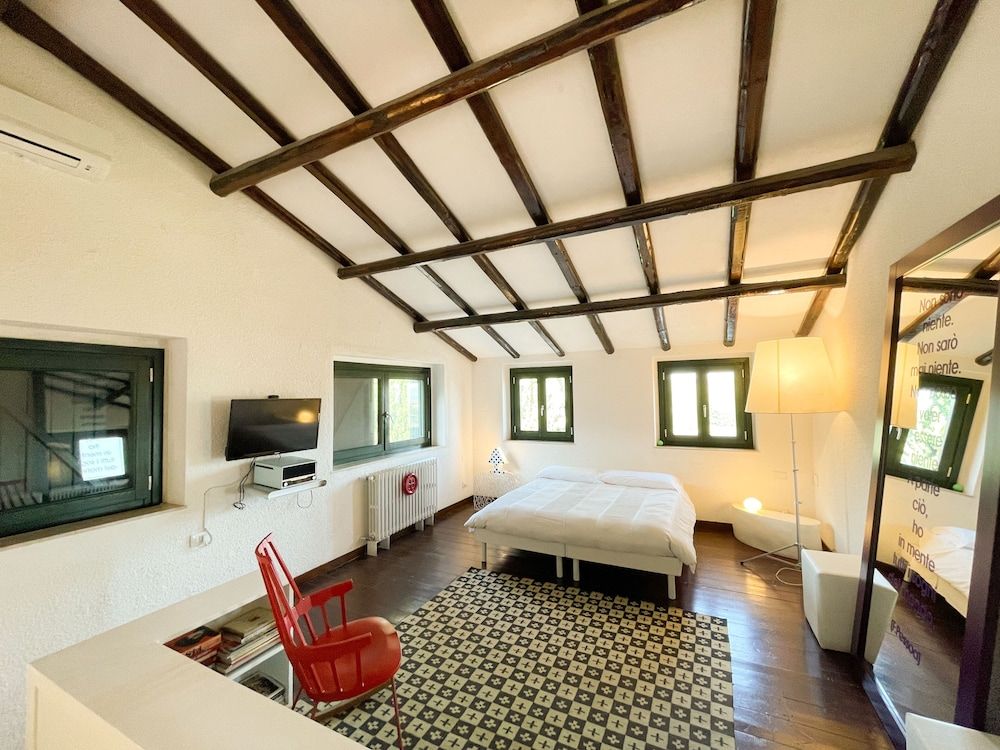 La Casa del Poeta - Enna Standard Double or Twin Room 2