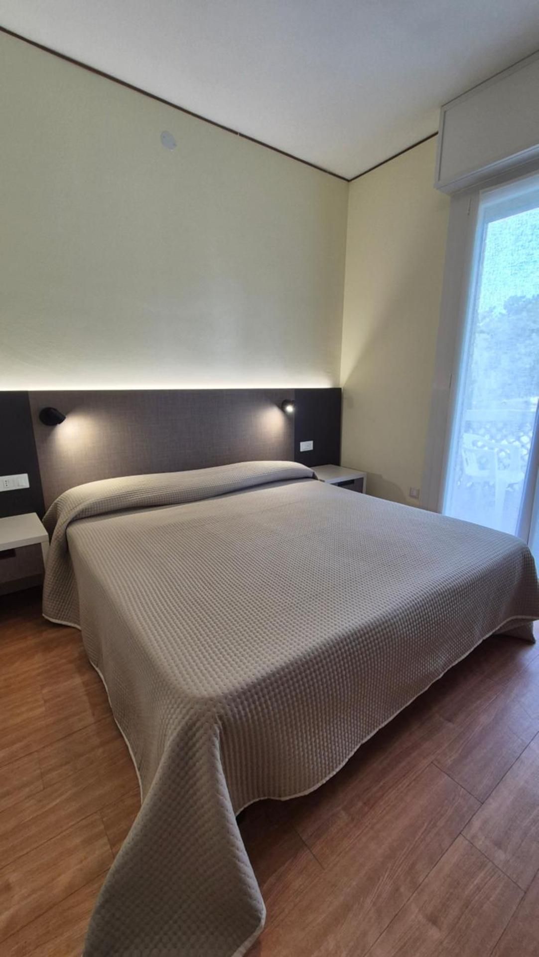 Double or Twin Room with Shower