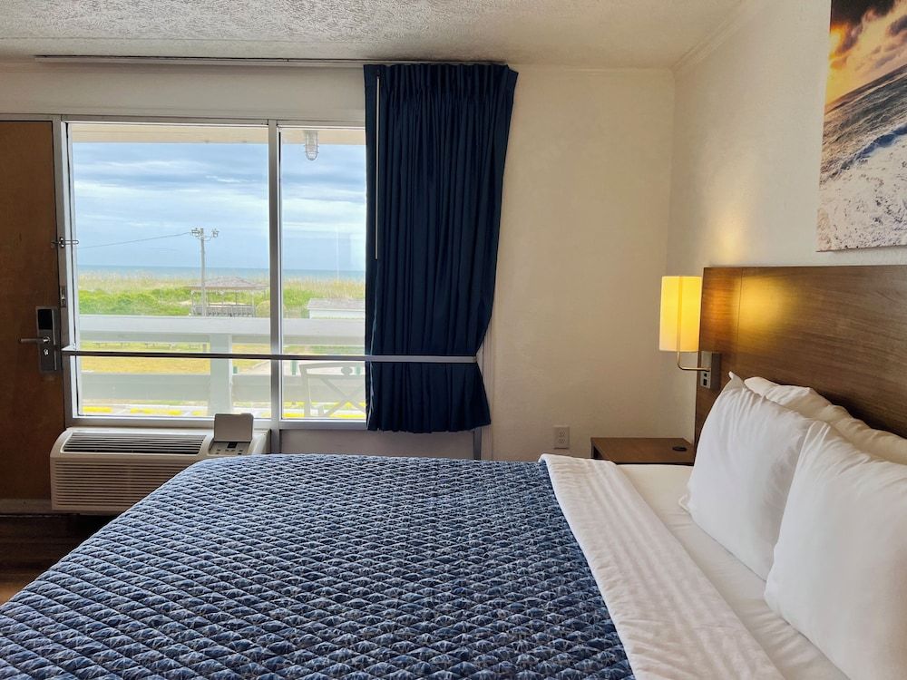 King Room with Ocean View - Non Smoking