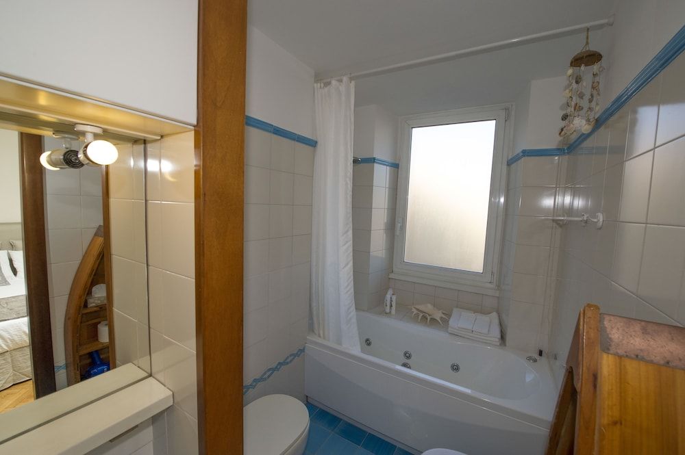 Bed & Breakfast A Casa di Lia a Roma Superior Double or Twin Room, Jetted Tub 13