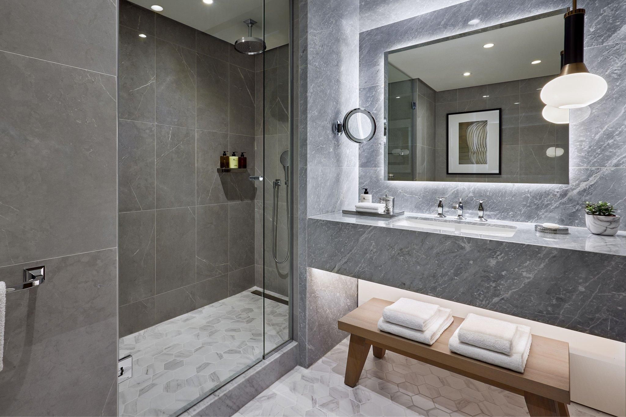 Eiffel Tower Presidential, 2 Bedroom Presidential Suite, Bedroom 1: 1 King, Bedroom 2: 1 King