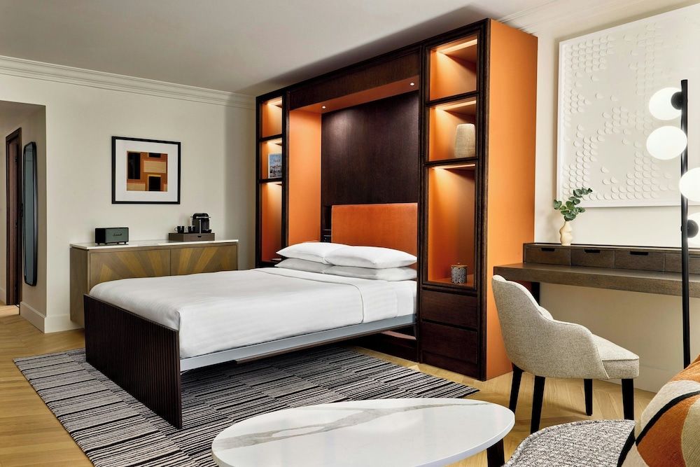 Paris Marriott Champs Elysees Hotel Superior Queen Room