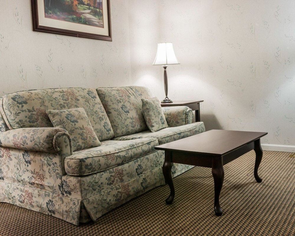 Standard Suite, 1 Queen Bed with Sofa bed, Non Smoking