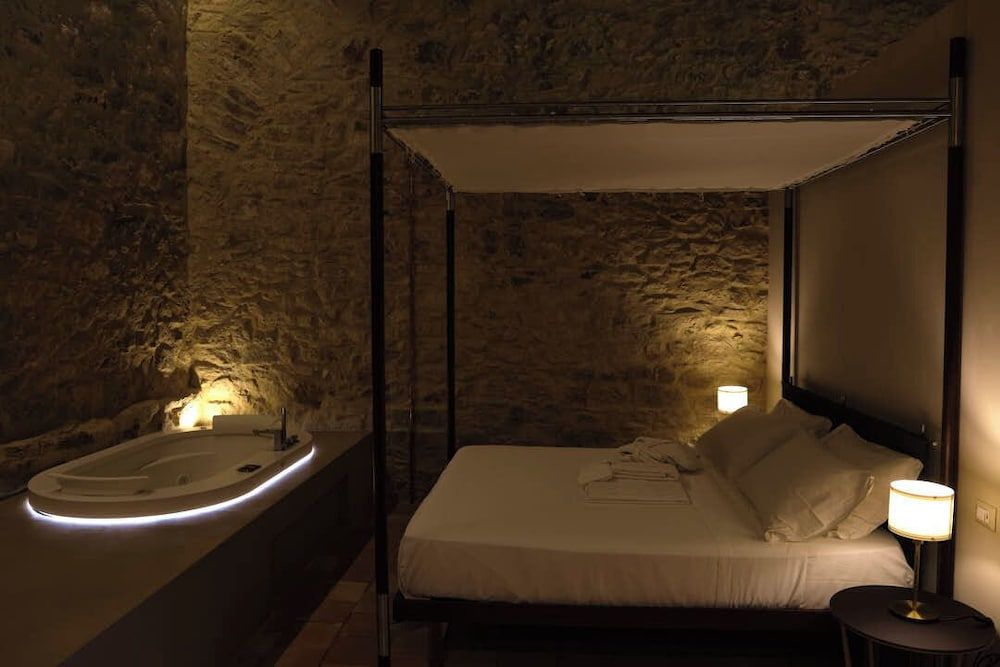 Junior Suite Luxury Jacuzzi