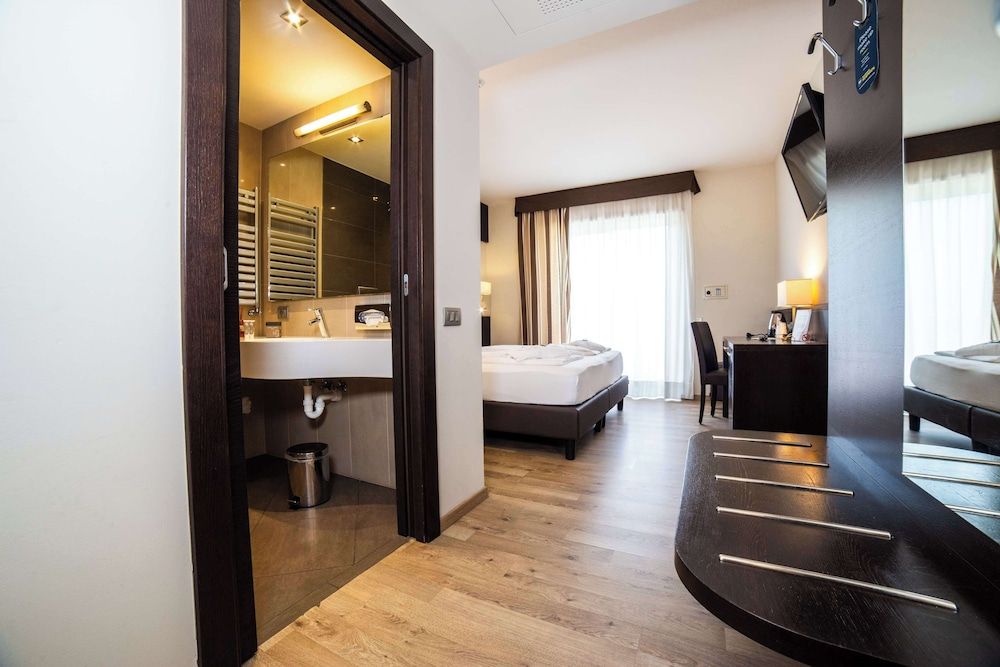 Best Western Hotel Adige Executive Room, Hot Tub, City View (Spa access) 3