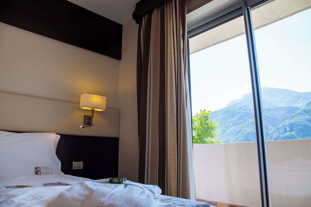 Best Western Hotel Adige Executive Room, Hot Tub, City View (Spa access) 5