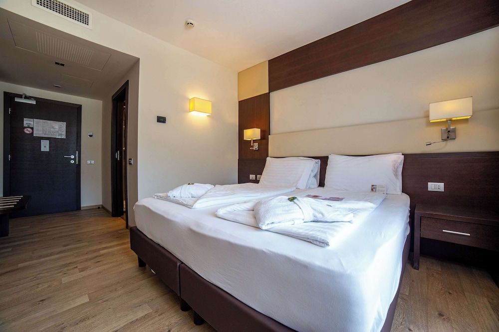 Best Western Hotel Adige Executive Room, Hot Tub, City View (Spa access) 4
