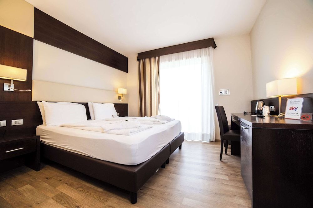 Best Western Hotel Adige Executive Room, Hot Tub, City View (Spa access) 2