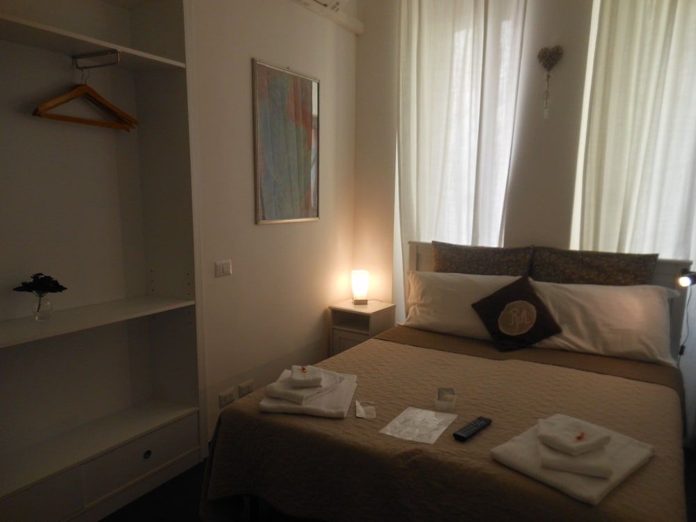 Deluxe Double Room, Private Bathroom
