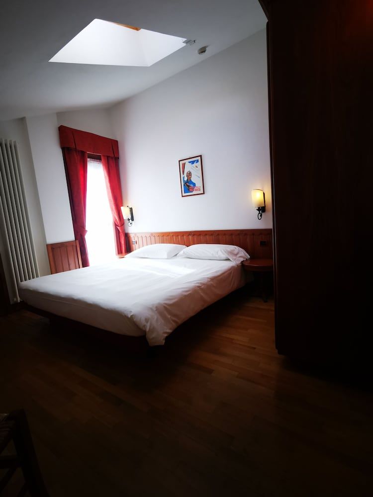 Apartment, 1 Bedroom, Balcony (two levels, 5 adults)