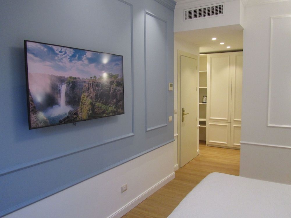 Hotel Borgovico Superior Double Room 5