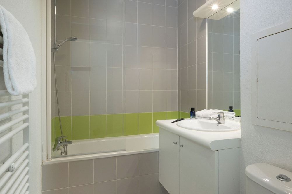 Nemea Appart Hotel Home Suite Nancy Centre Standard Apartment, 1 Bedroom 6