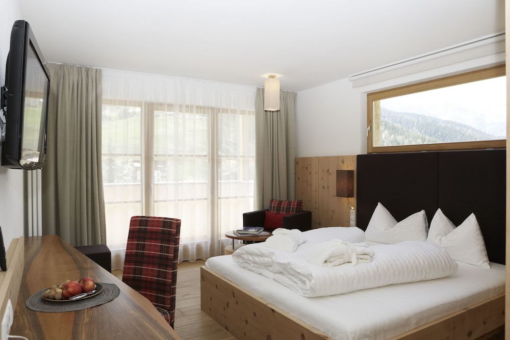 Deluxe Double Room, Balcony