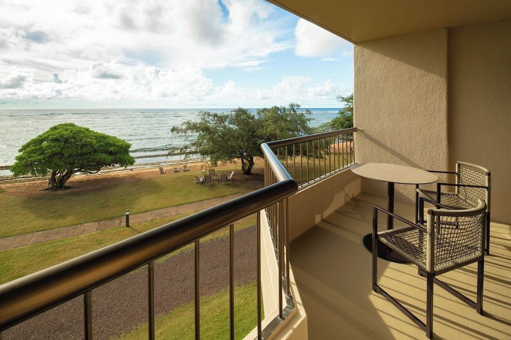 Deluxe Room, 1 King Bed, Oceanfront