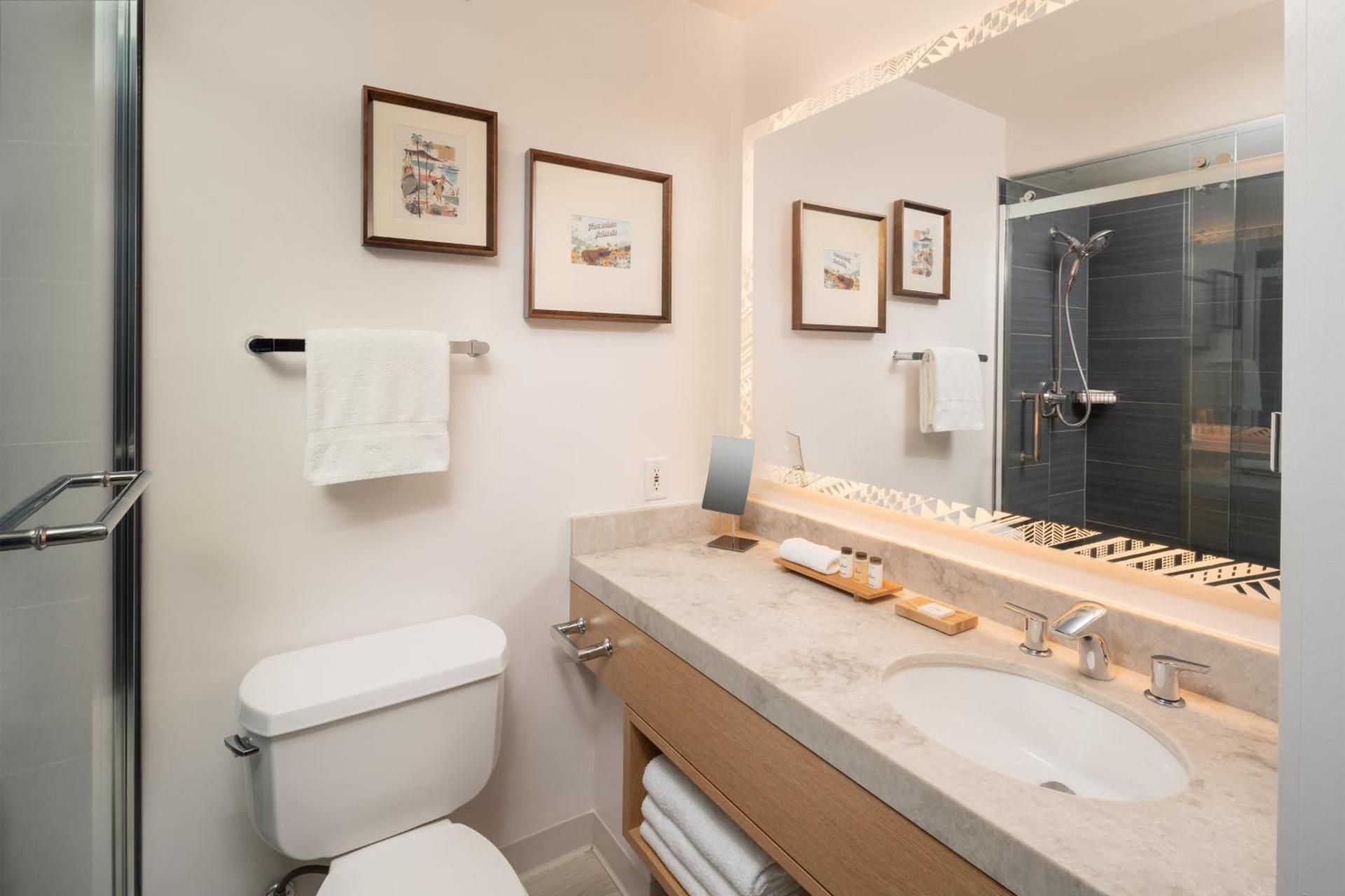 Deluxe Oceanfront King, Guest room, 1 King