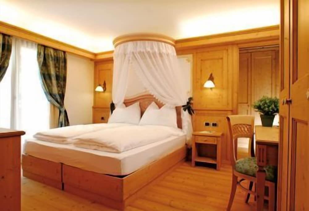 Suite (Spa Access)