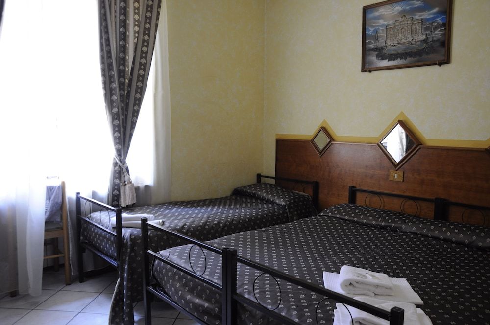 undefined Hotel Farini 8