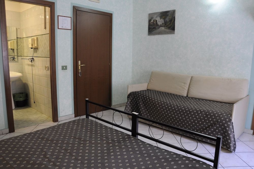 undefined Hotel Farini 6