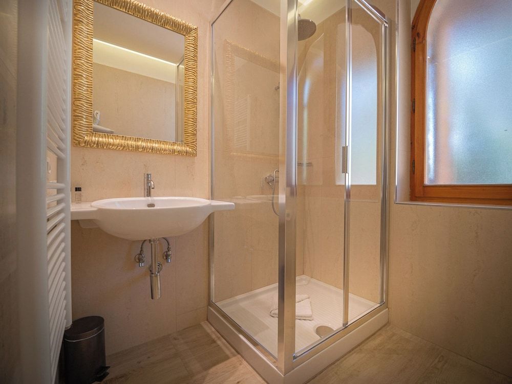 Hotel Villa San Giorgio Economy Double or Twin Room, 1 Double or 2 Twin Beds 7