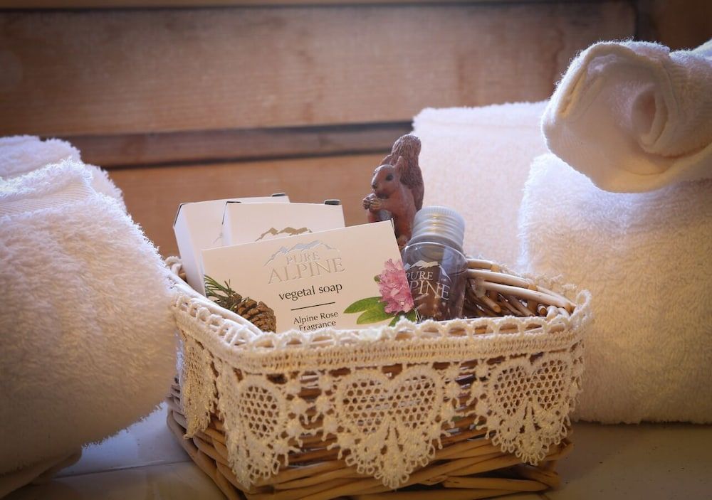 Baita Luleta Double Room, Ensuite 10